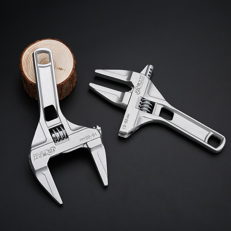 1pcs  Adjustable Spanner Universal Key Nut Wrench Home Hand Tools Multitool High Quality