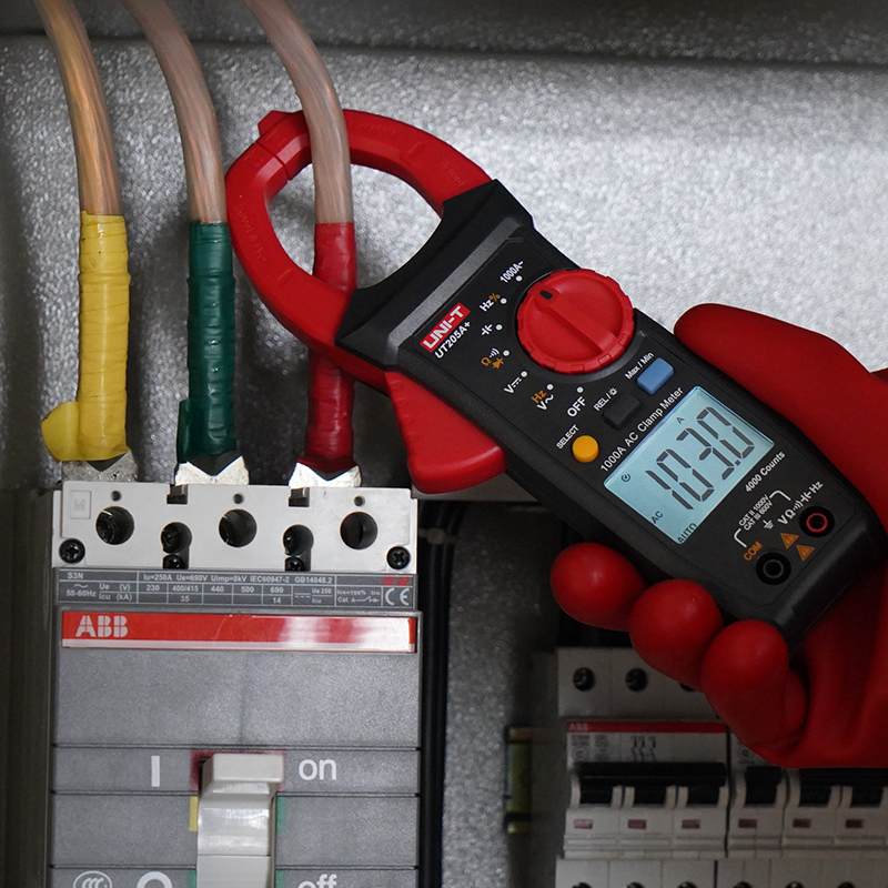 UNI-T Digital Clamp Meter UT205A+ UT206A+ 1000A AC Current Pliers Ammeter Voltmeter Frequency Meter Capacitor Tester